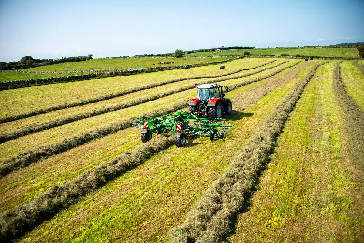 Gallery image 1 for 2026 McHale R6272 Rake