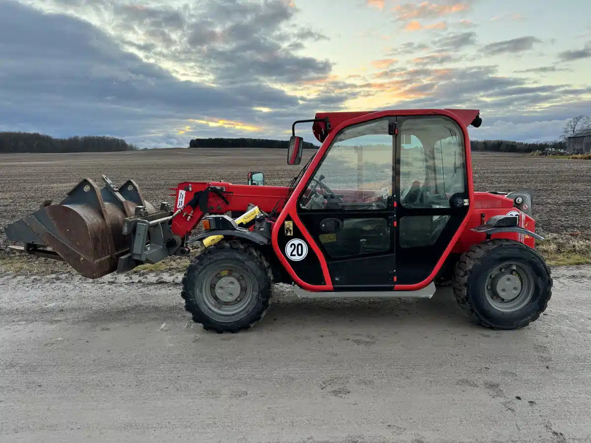 Gallery image 2 for 2012 Merlo P25.6 TeleHandler