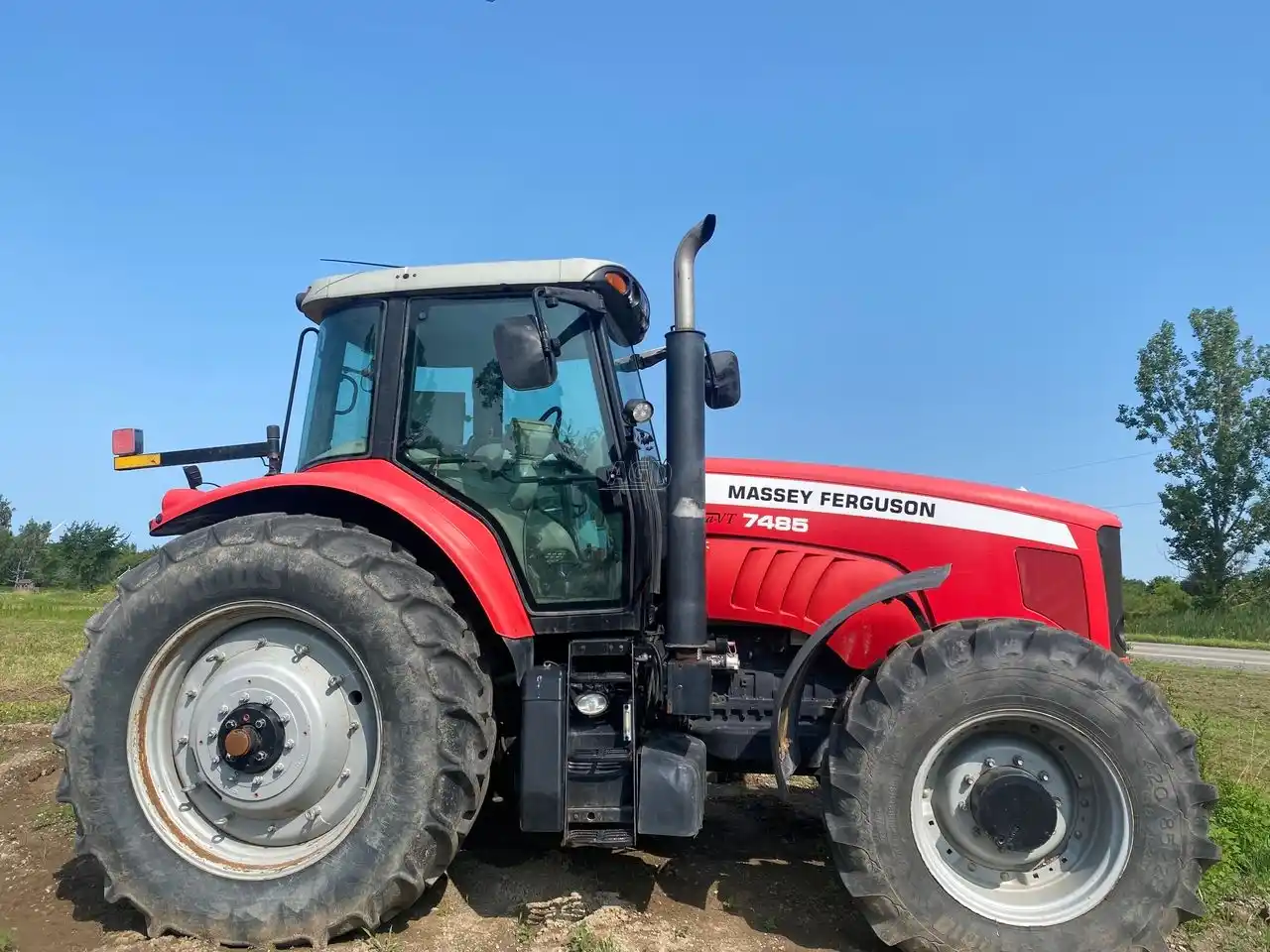 Gallery image 2 for Used 2009 Massey Ferguson 7485 Tractor