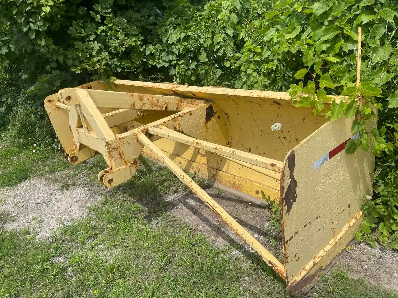Gallery image 1 for Unspecified 12 FT Drag box plow Snow Plow