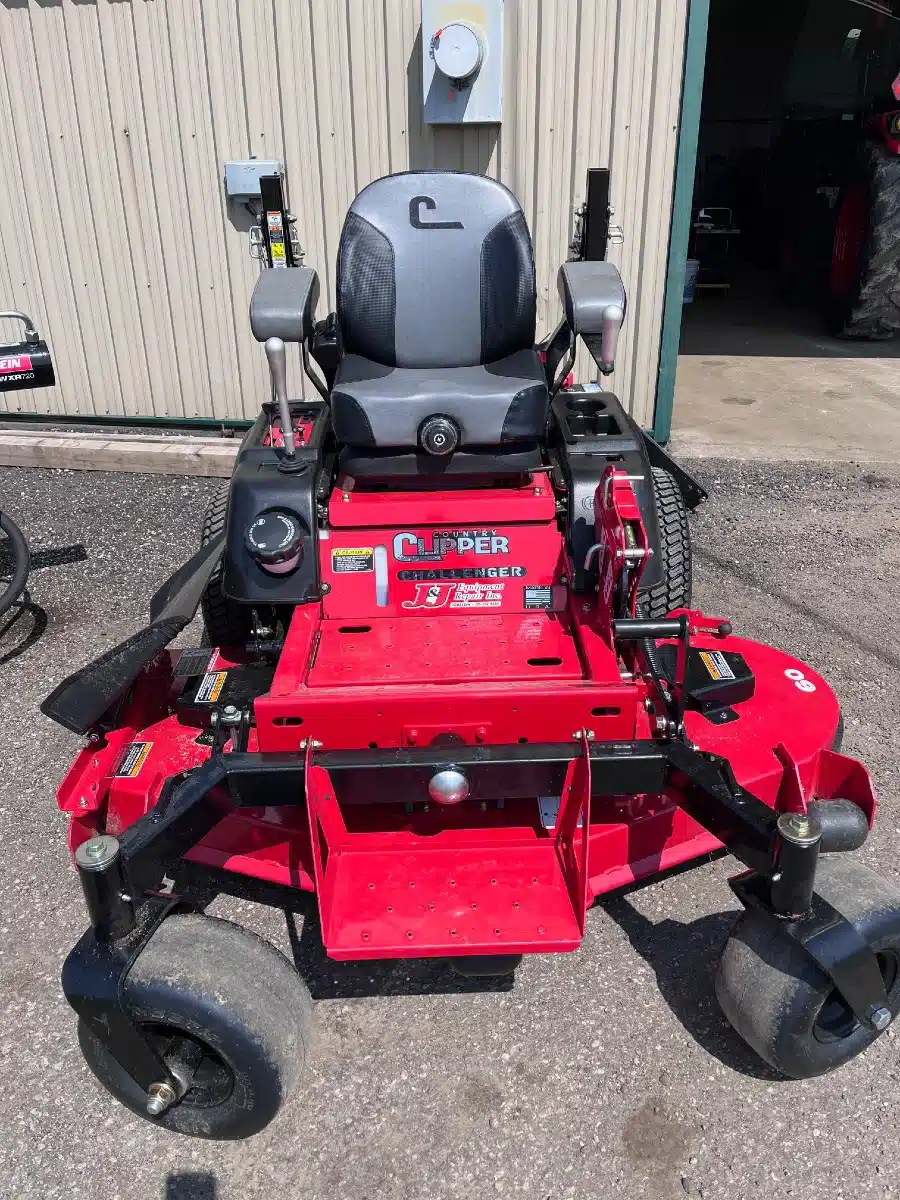 New Country Clipper Challenger Mower Zero Turn AgDealer