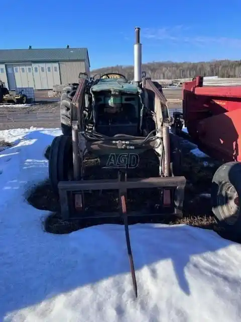 Gallery image 2 for Used White 1370 Tractor