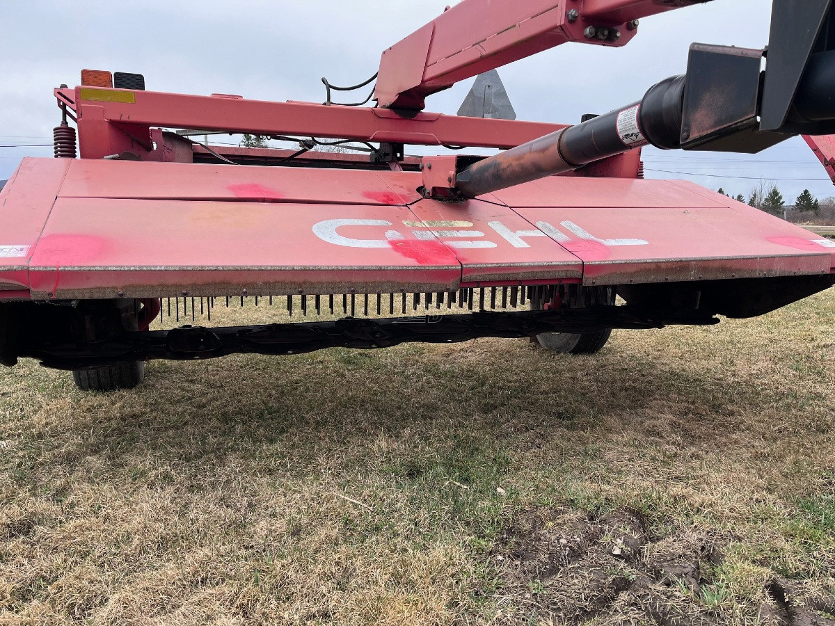 Gallery image 2 for Used Gehl 2512 Disc Mower Conditioner