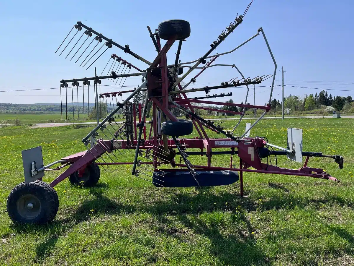 Gallery image 2 for Used Stoll R655 Rake