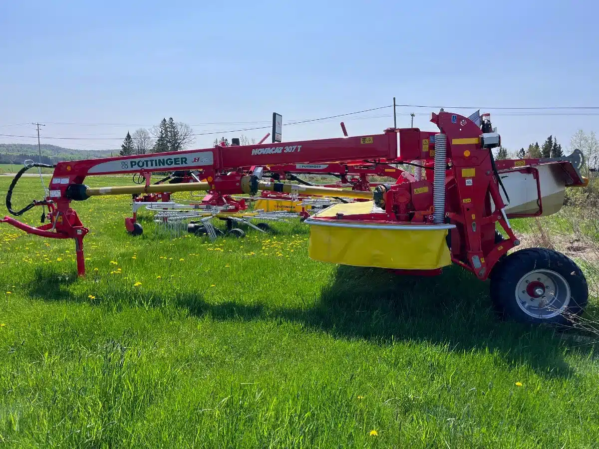 Photo de la Galerie 1 pour 2026 Pottinger NOVACAT 307 T ED Faucheuse-conditionneuse à disques