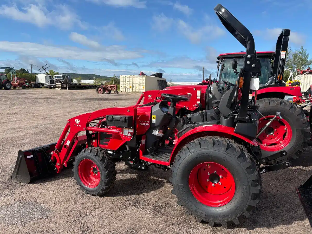 Photo de la Galerie 1 pour 2026 TYM T2025 Tracteur
