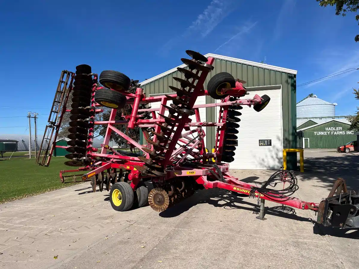 Used 2014 Sunflower 6630 Vertical Tillage