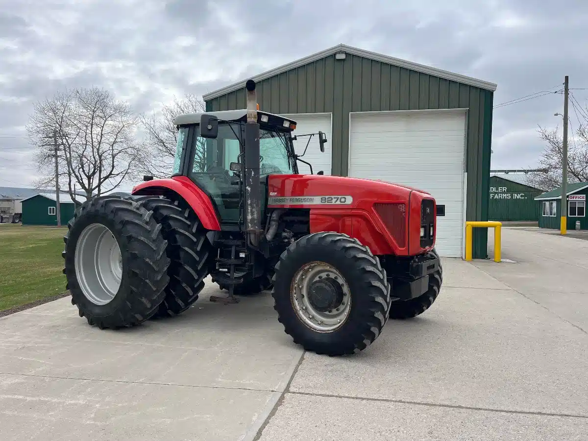 Gallery image 1 for 2000 Massey Ferguson 8270 Tractor