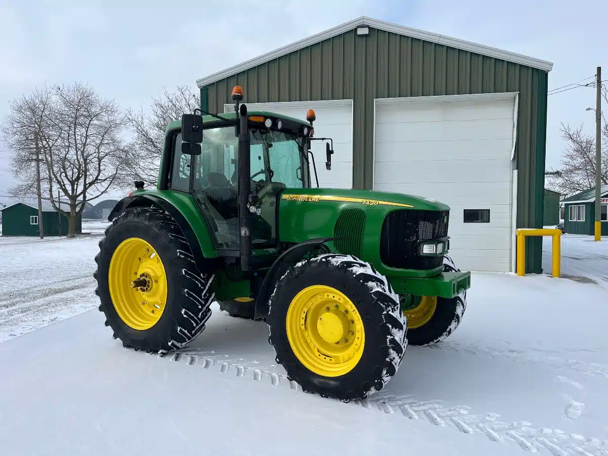 2003 John Deere 7420 Tractor