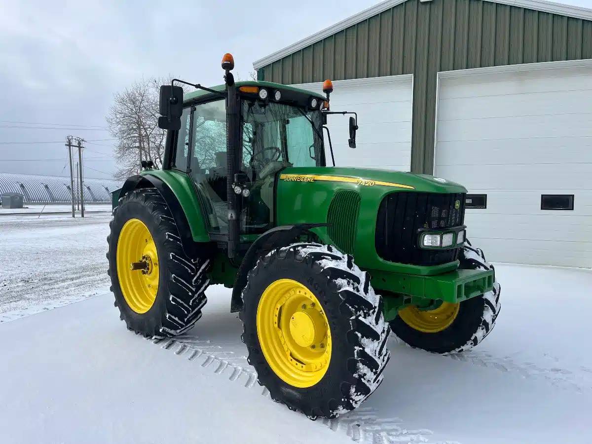 Gallery image 2 for 2003 John Deere 7420 Tractor