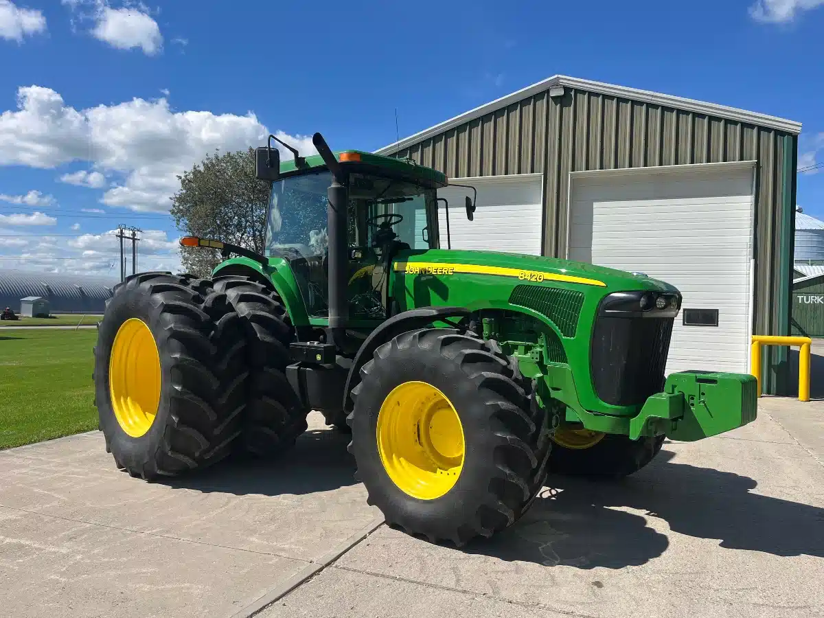 Gallery image 2 for 2002 John Deere 8420 Tractor