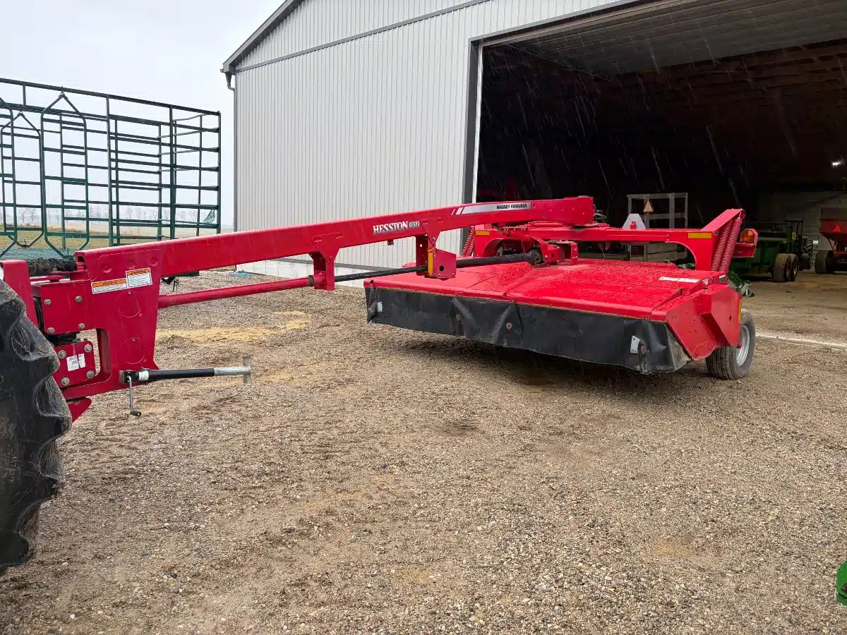 Photo de la Galerie 1 pour 2014 Massey Ferguson 1372 Faucheuse-conditionneuse à disques