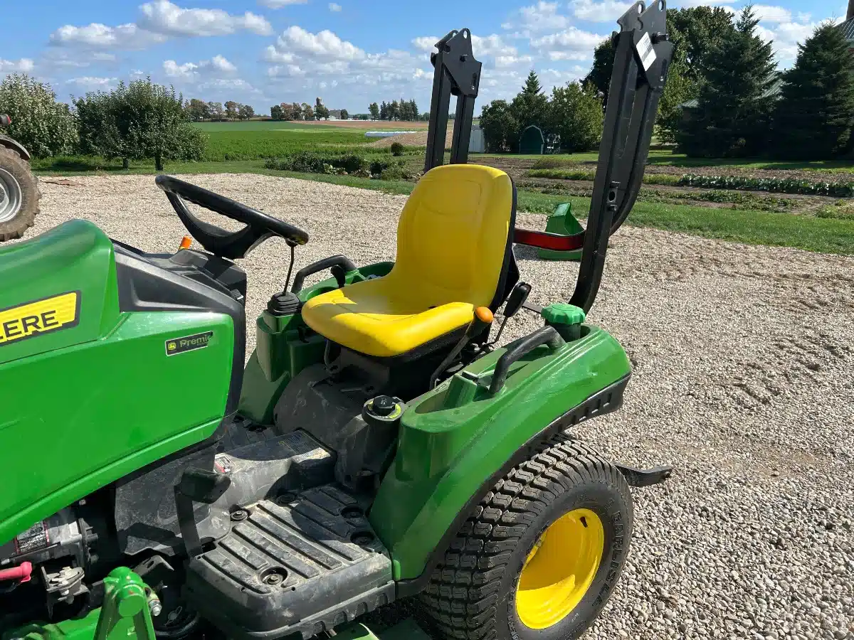 Gallery image 2 for Used 2012 John Deere 1023E Tractor