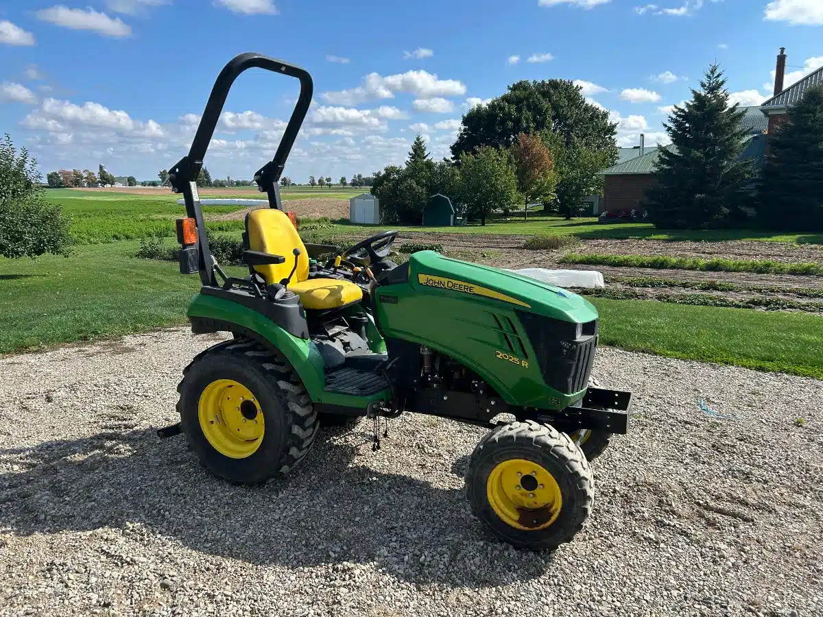 Used 2018 John Deere 2025R Tractor