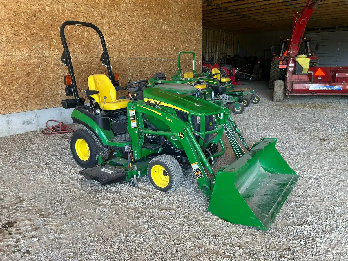 Gallery image 2 for Used 2017 John Deere 1025R Tractor