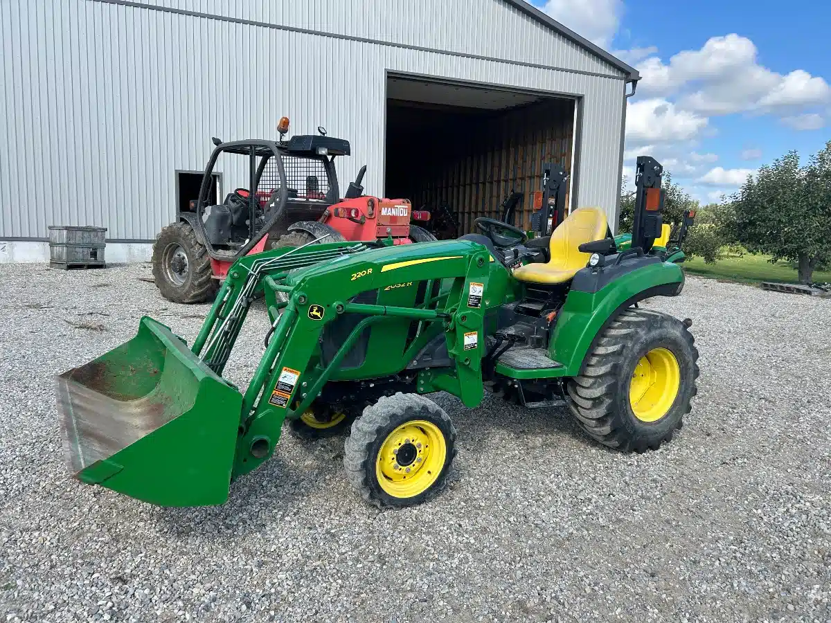 Used 2017 John Deere 2032R Tractor