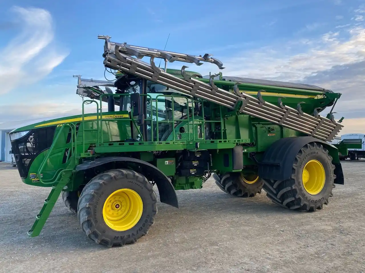 Gallery image 2 for Used 2018 John Deere F4365 Floater