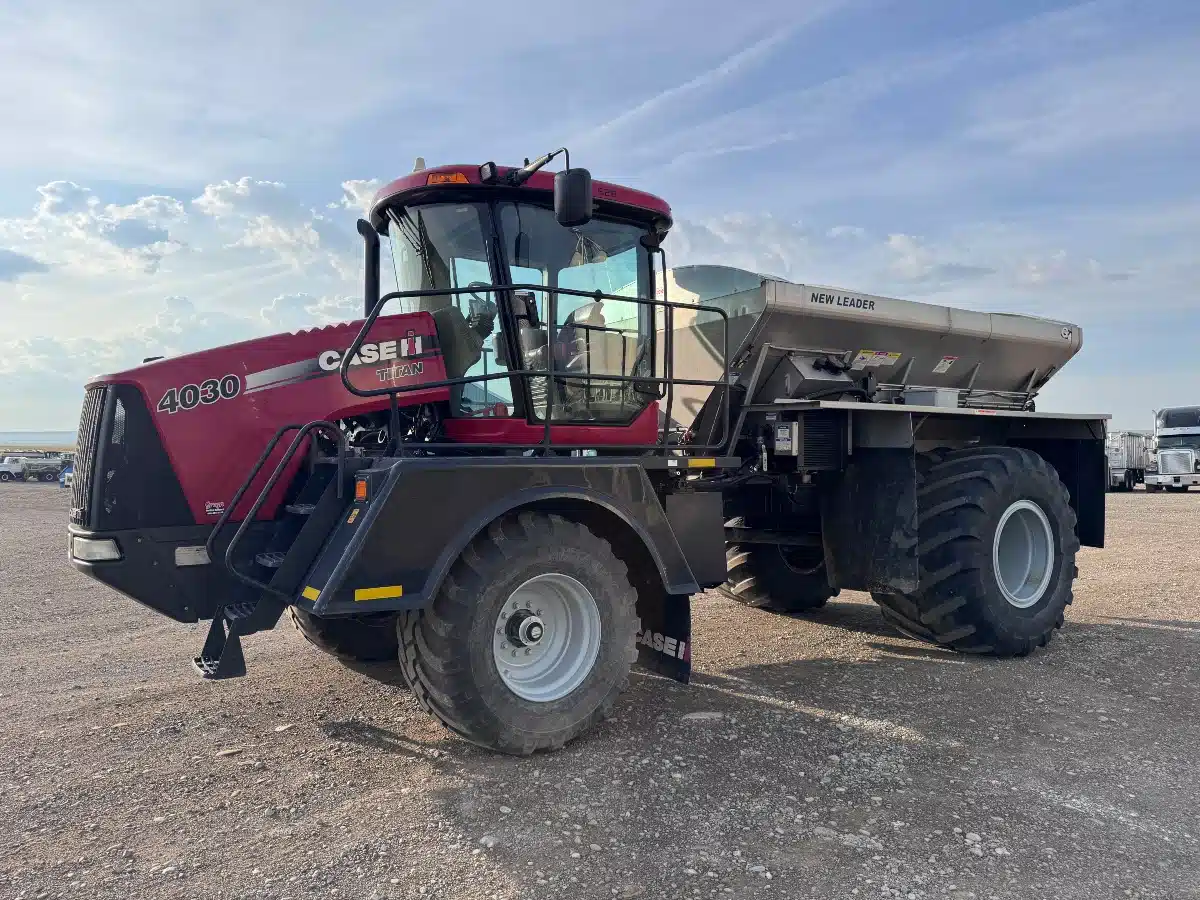 Gallery image 2 for 2015 Case IH TITAN 4030 Floater