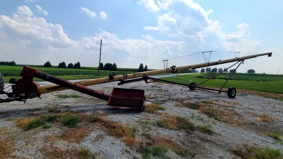 Gallery image 1 for Used Westfield MK 100-71 Grain Auger