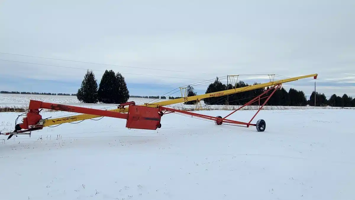 Gallery image 1 for Westfield 8"x71' Grain Auger