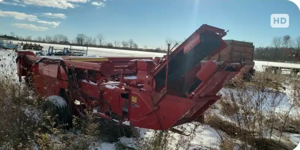 Gallery image 2 for New Holland 316 Square Baler - Small