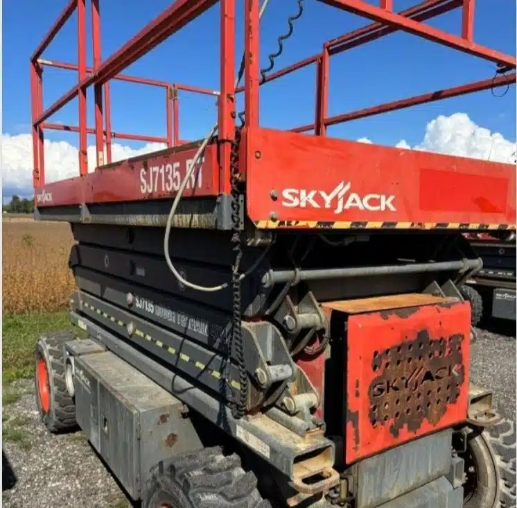 2012 SkyJack 7135RT Scissor Lift