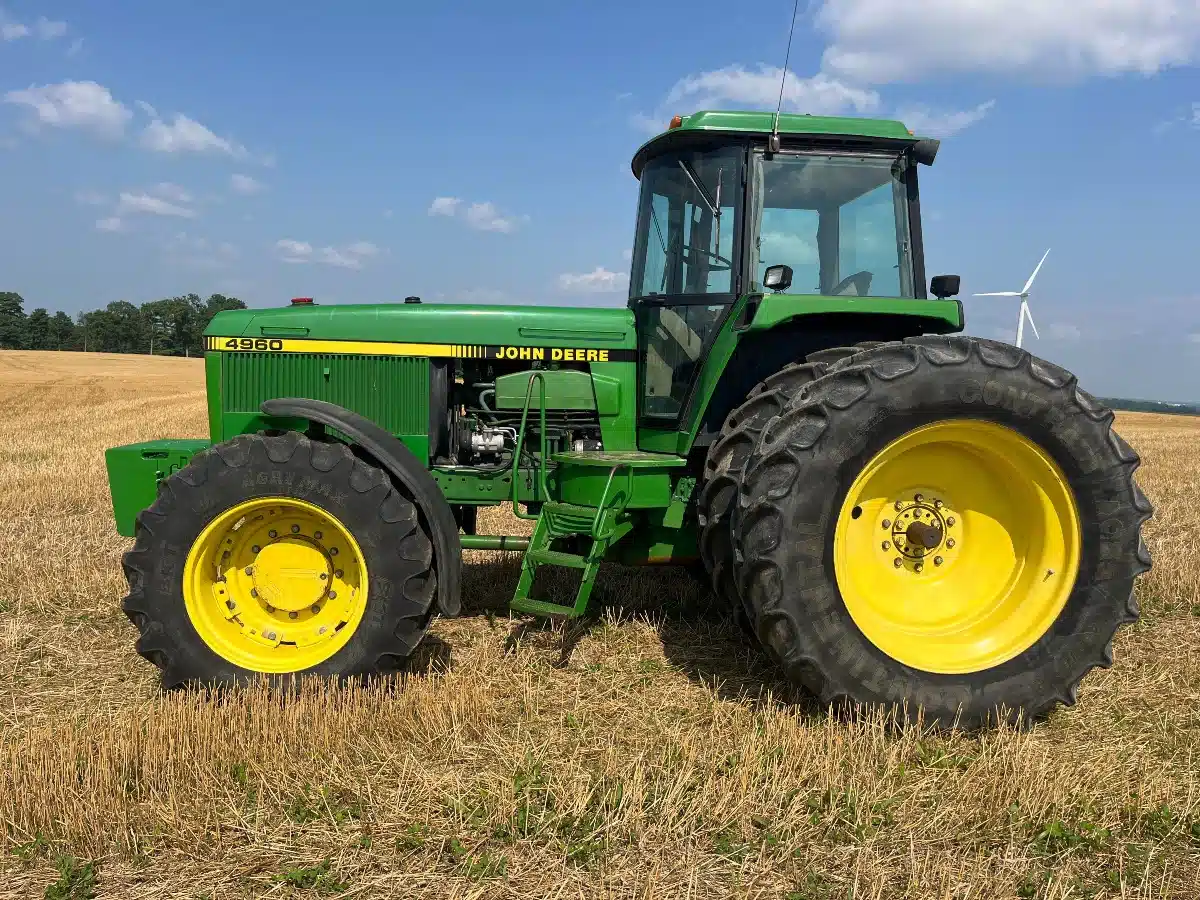 Gallery image 2 for Used 1993 John Deere 4960 Tractor