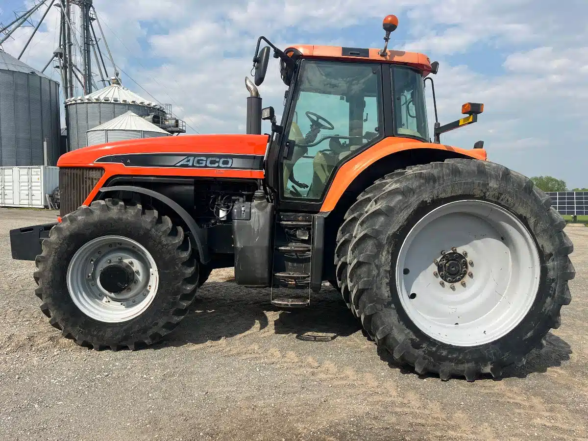Gallery image 2 for Used 2004 Agco DT200A Tractor