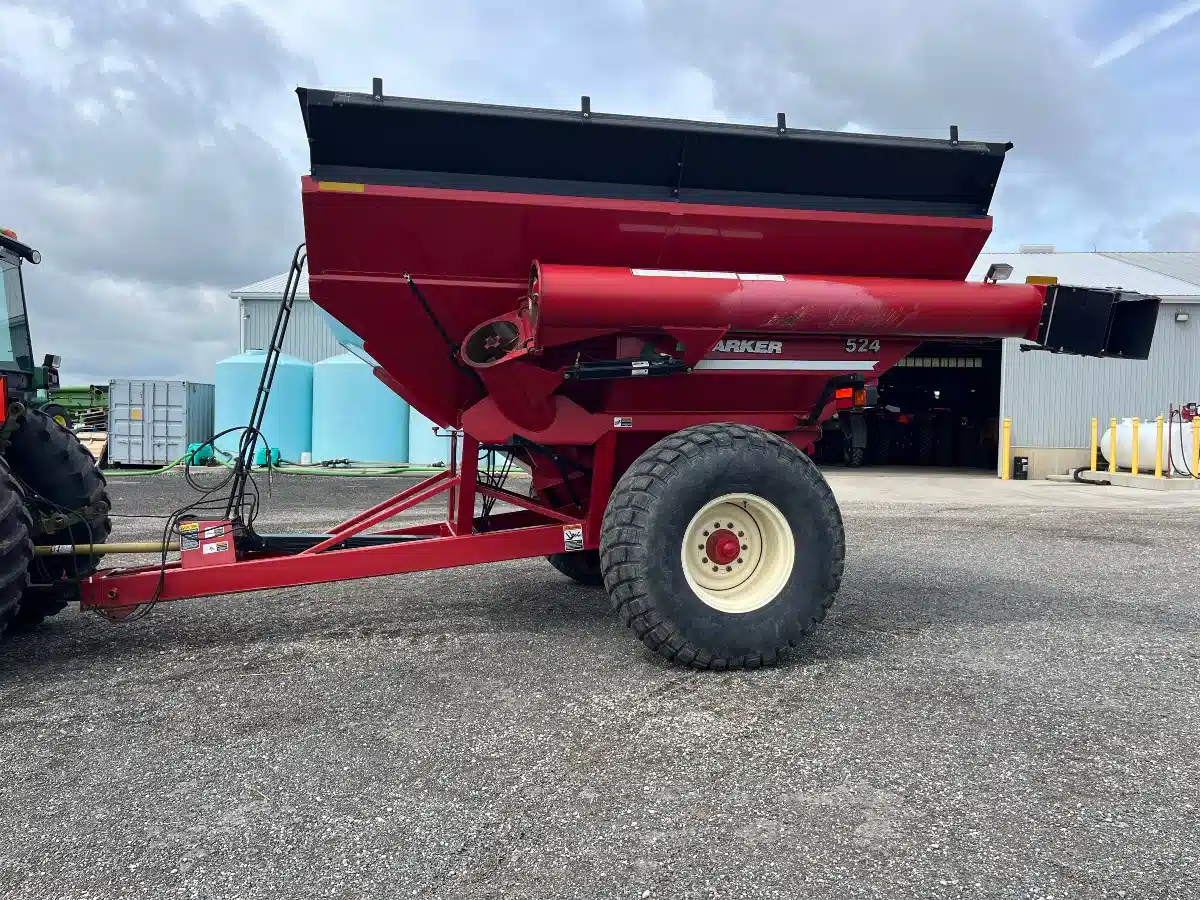 Gallery image 1 for Used Parker 524 Grain Cart