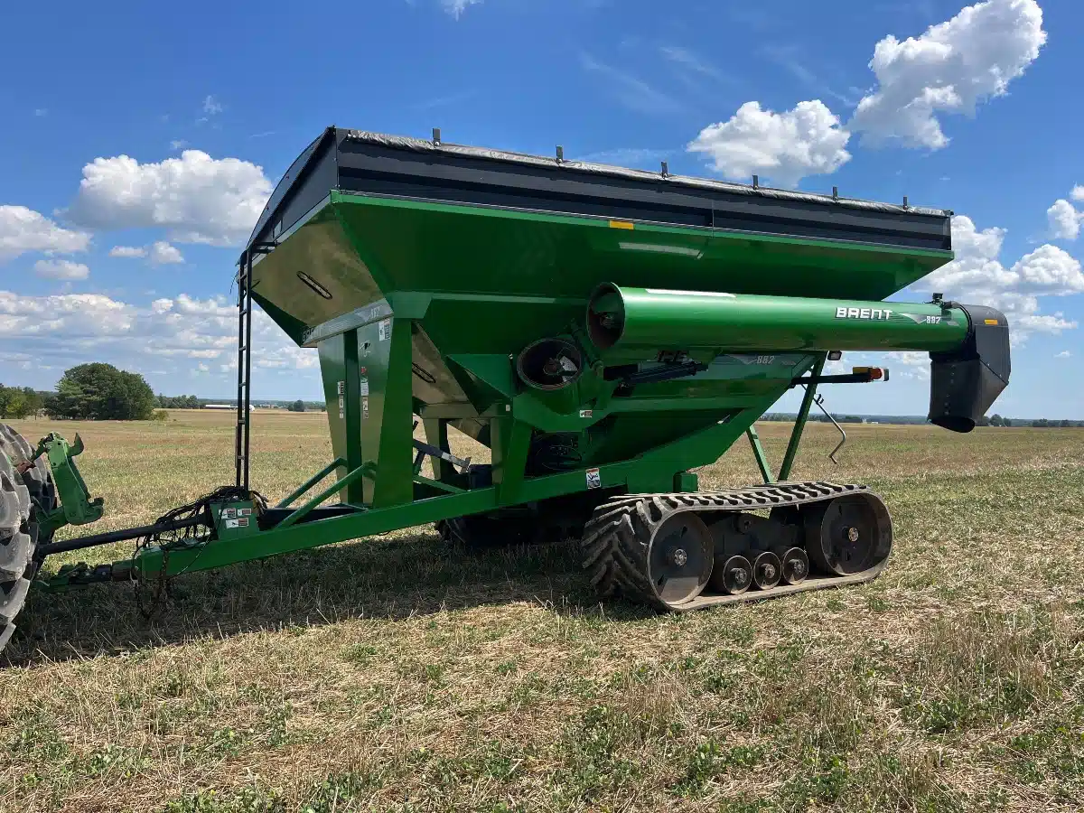 Gallery image 1 for Used 2012 Brent 882 Grain Cart