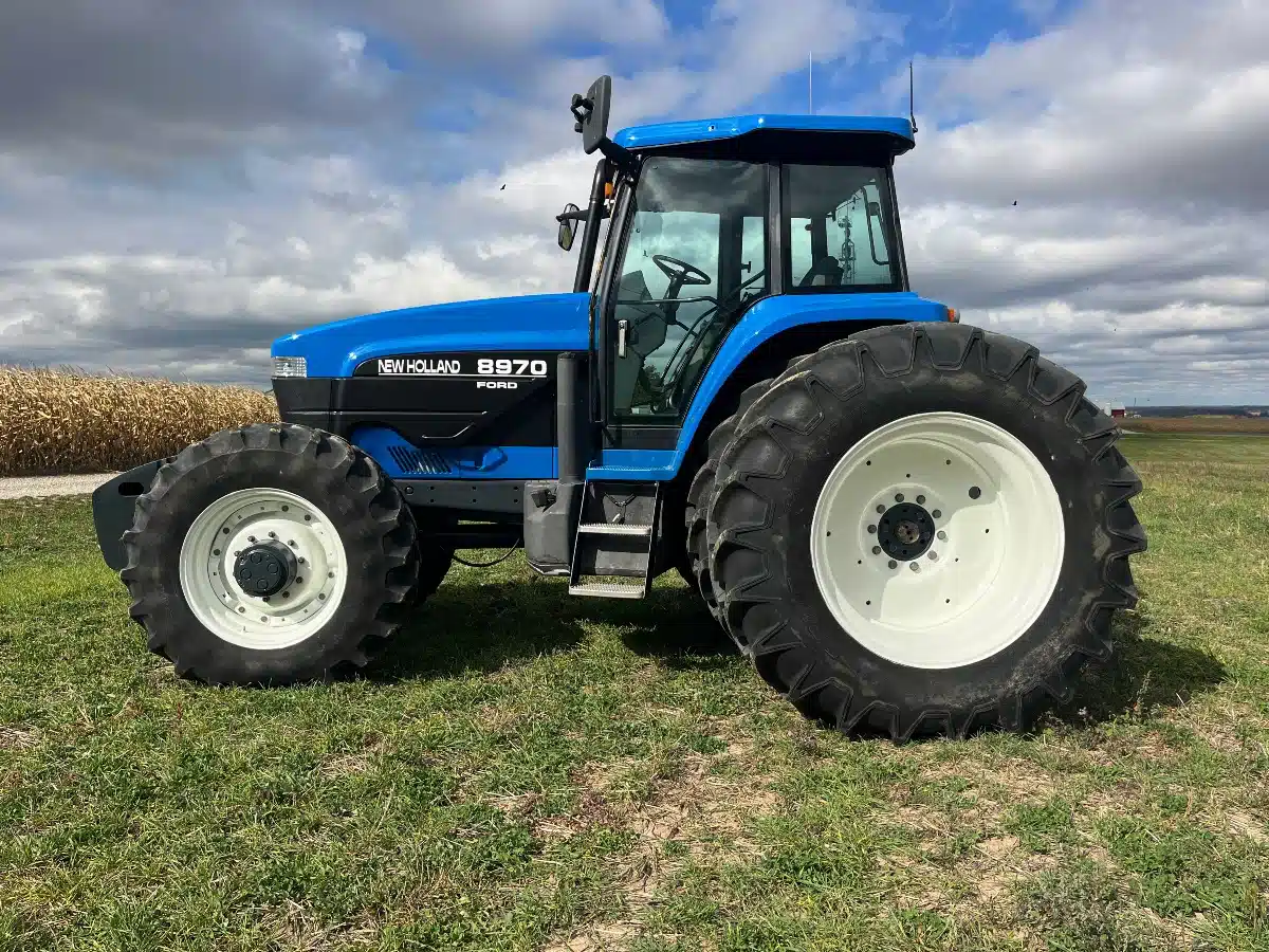 Gallery image 2 for Used 1998 New Holland 8970 Tractor