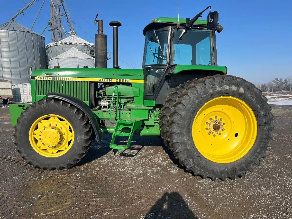 Photo de la Galerie 2 pour 1983 John Deere 4650 Tracteur