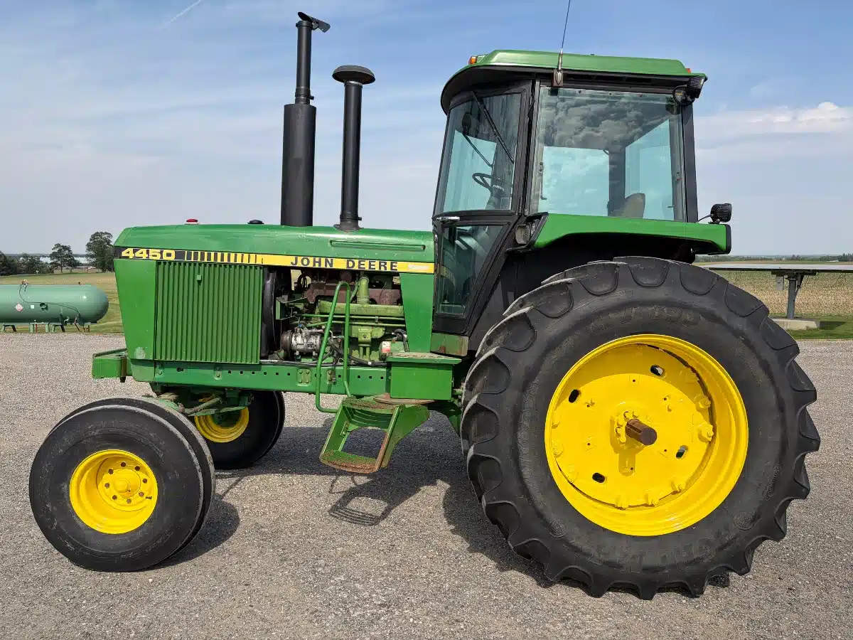 Gallery image 2 for 1983 John Deere 4450 Tractor