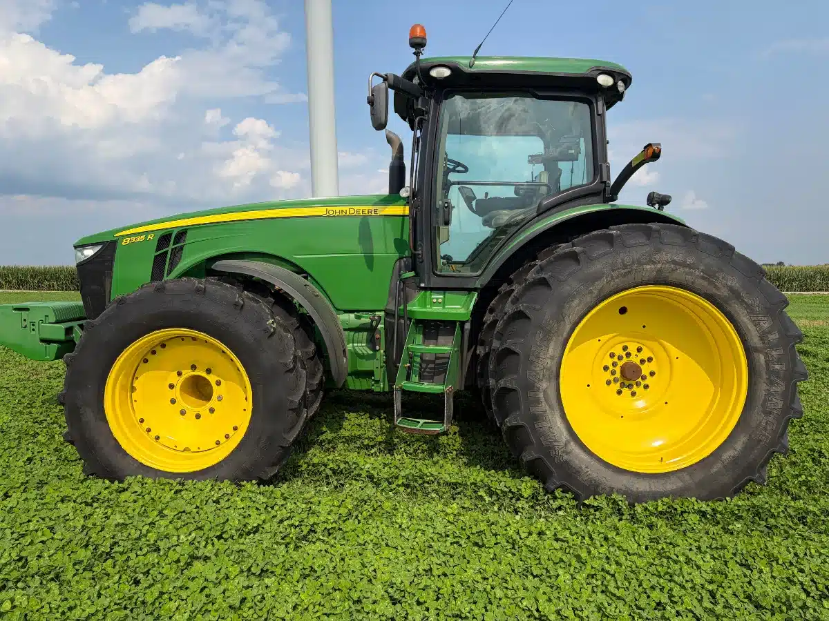 Gallery image 2 for 2013 John Deere 8335R Tractor