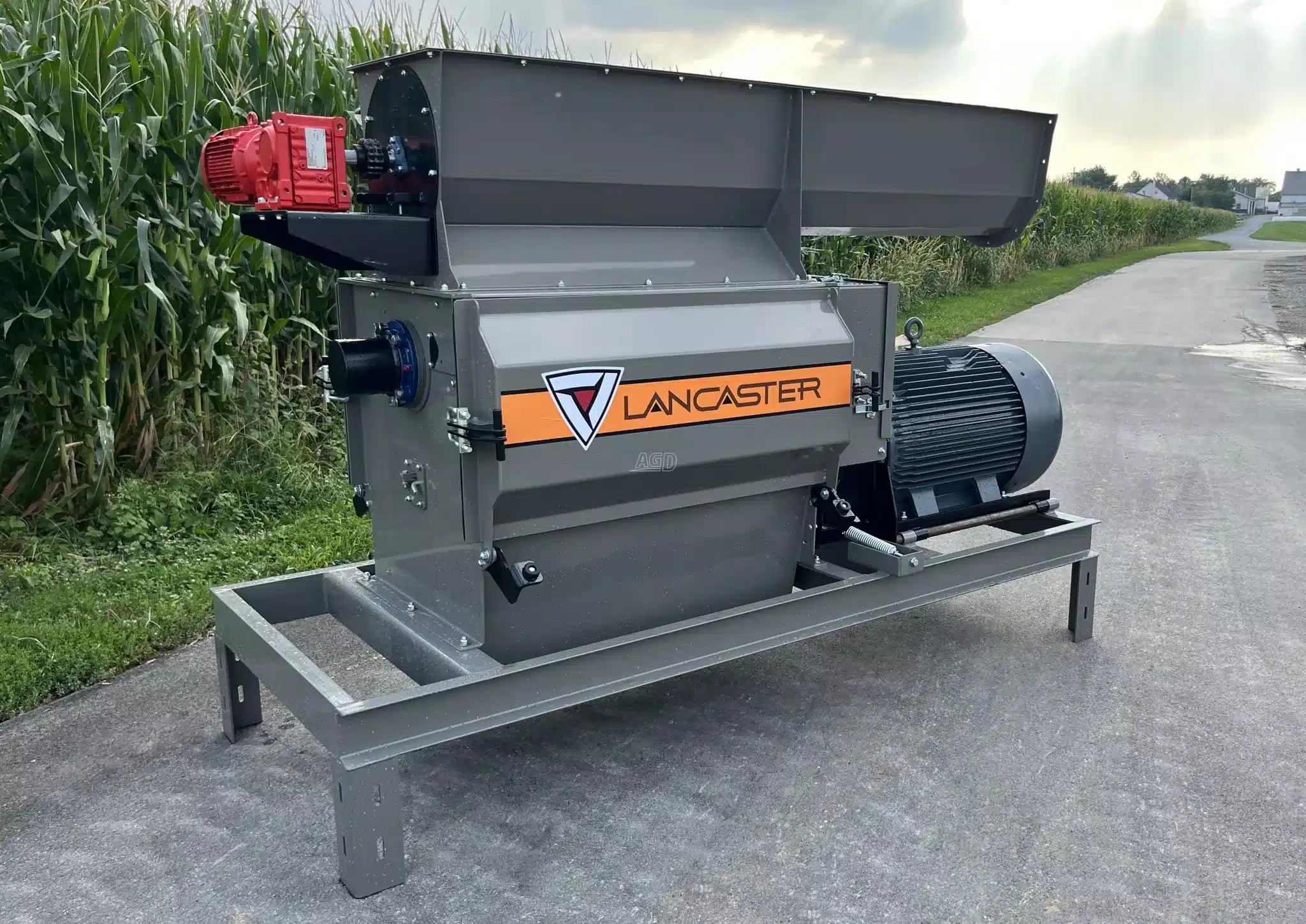 Gallery image 1 for New Lancaster 4220 WOOD Hammer Mill