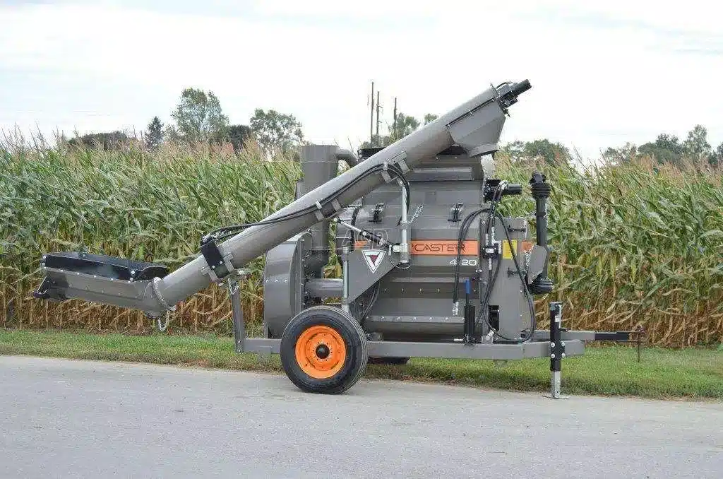 Gallery image 1 for New Lancaster 4120 BLOWER Hammer Mill