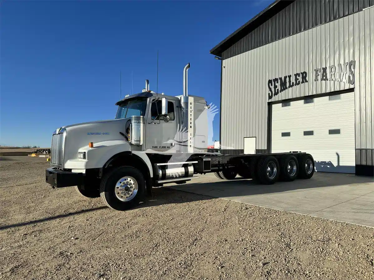 Gallery image 1 for Used 2007 Western Star 4900 Semi-Truck