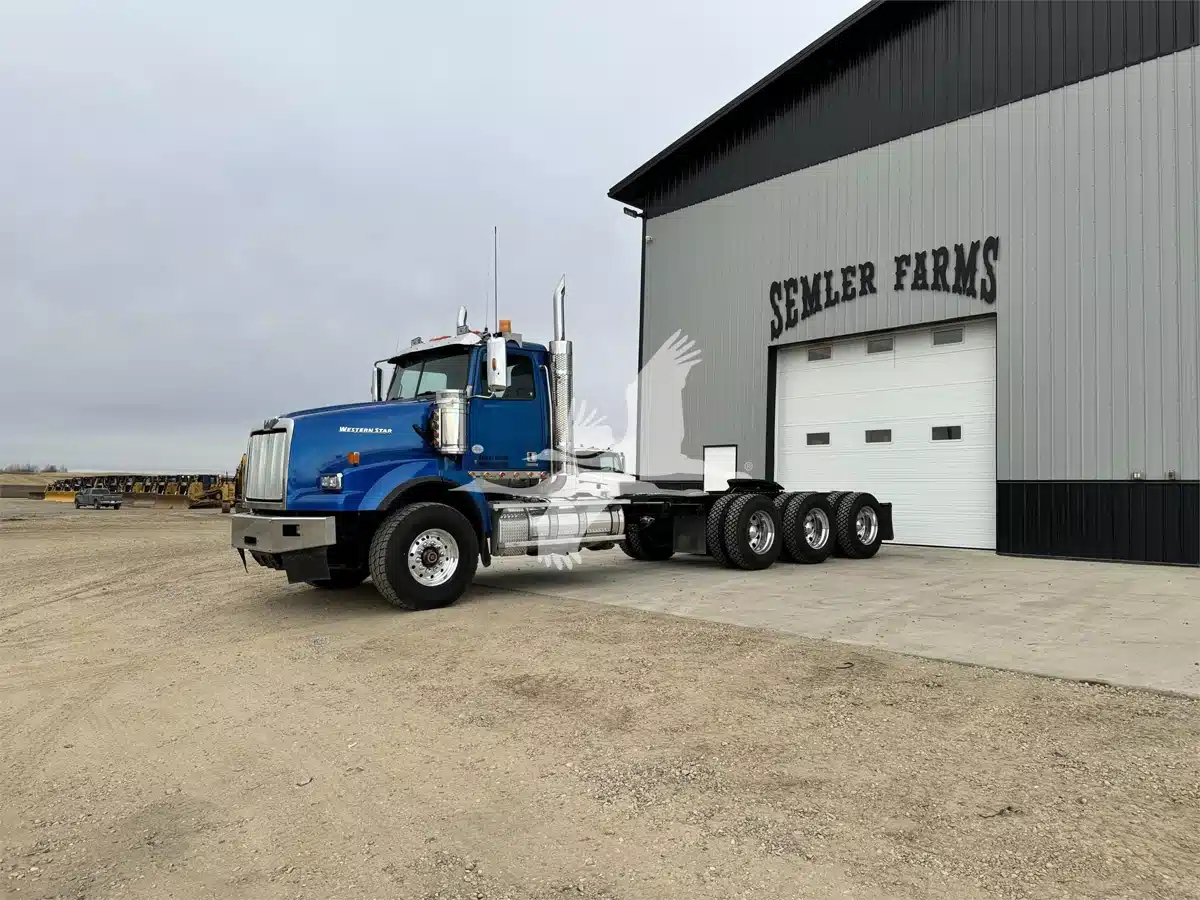 Gallery image 1 for 2019 Western Star 4900 Semi-Truck