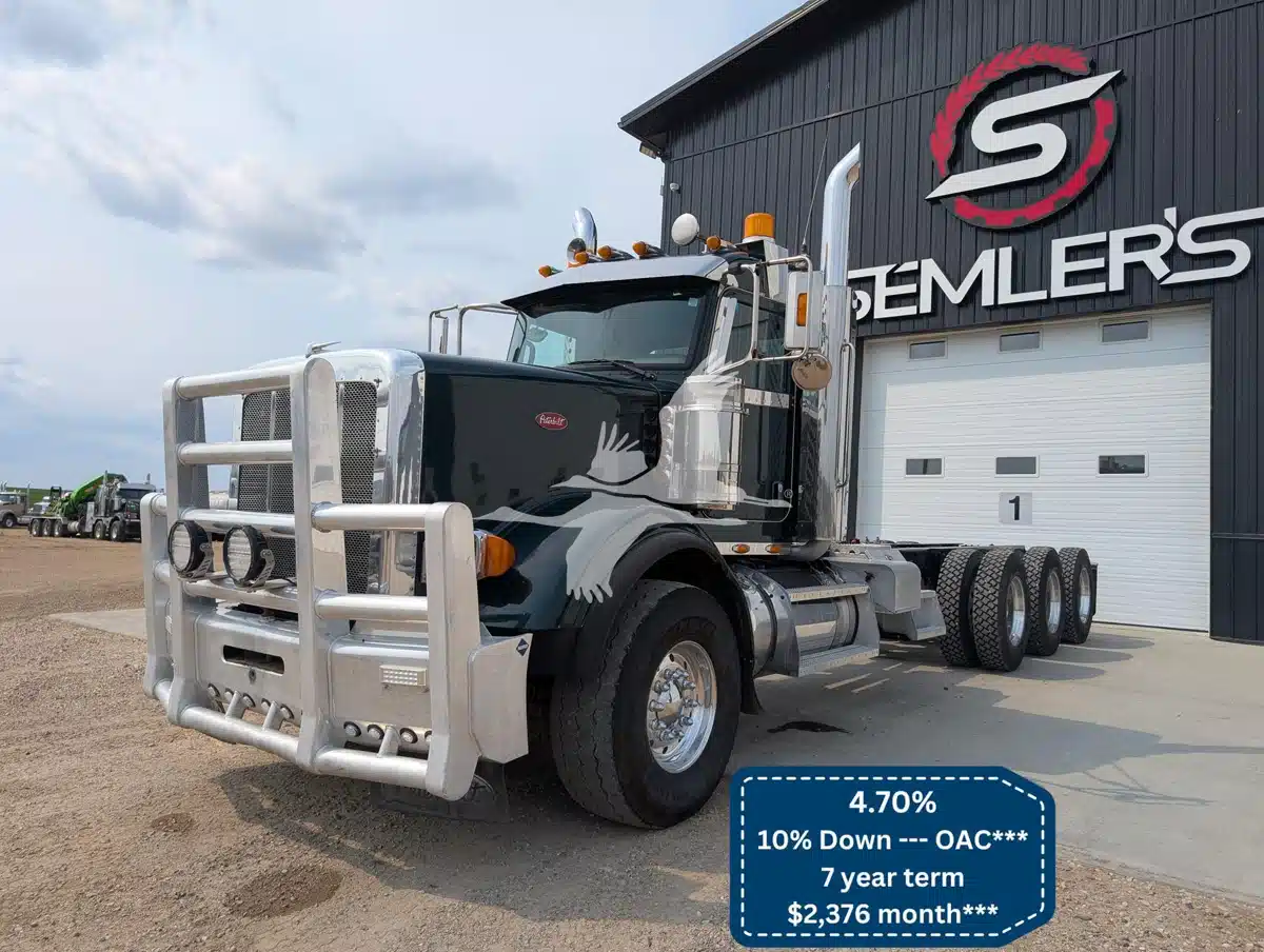 Gallery image 2 for Used 2018 Peterbilt 367 Semi-Truck