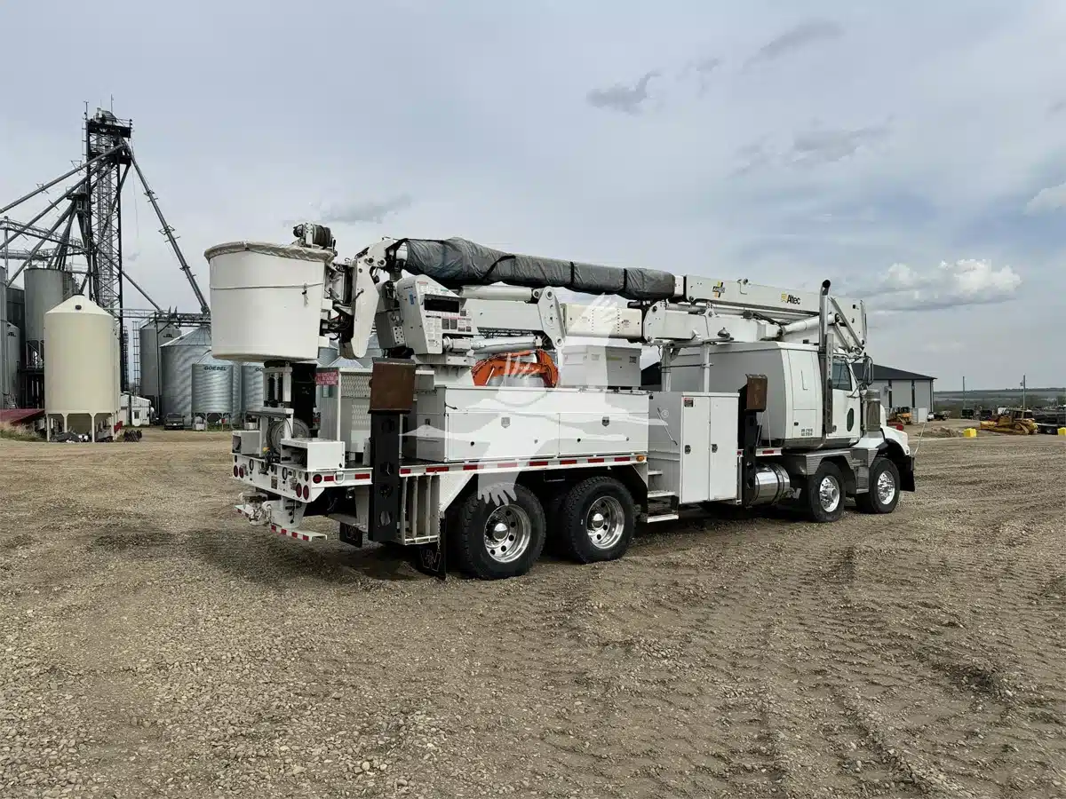 Gallery image 1 for Used 2007 Altec AH100 Crane