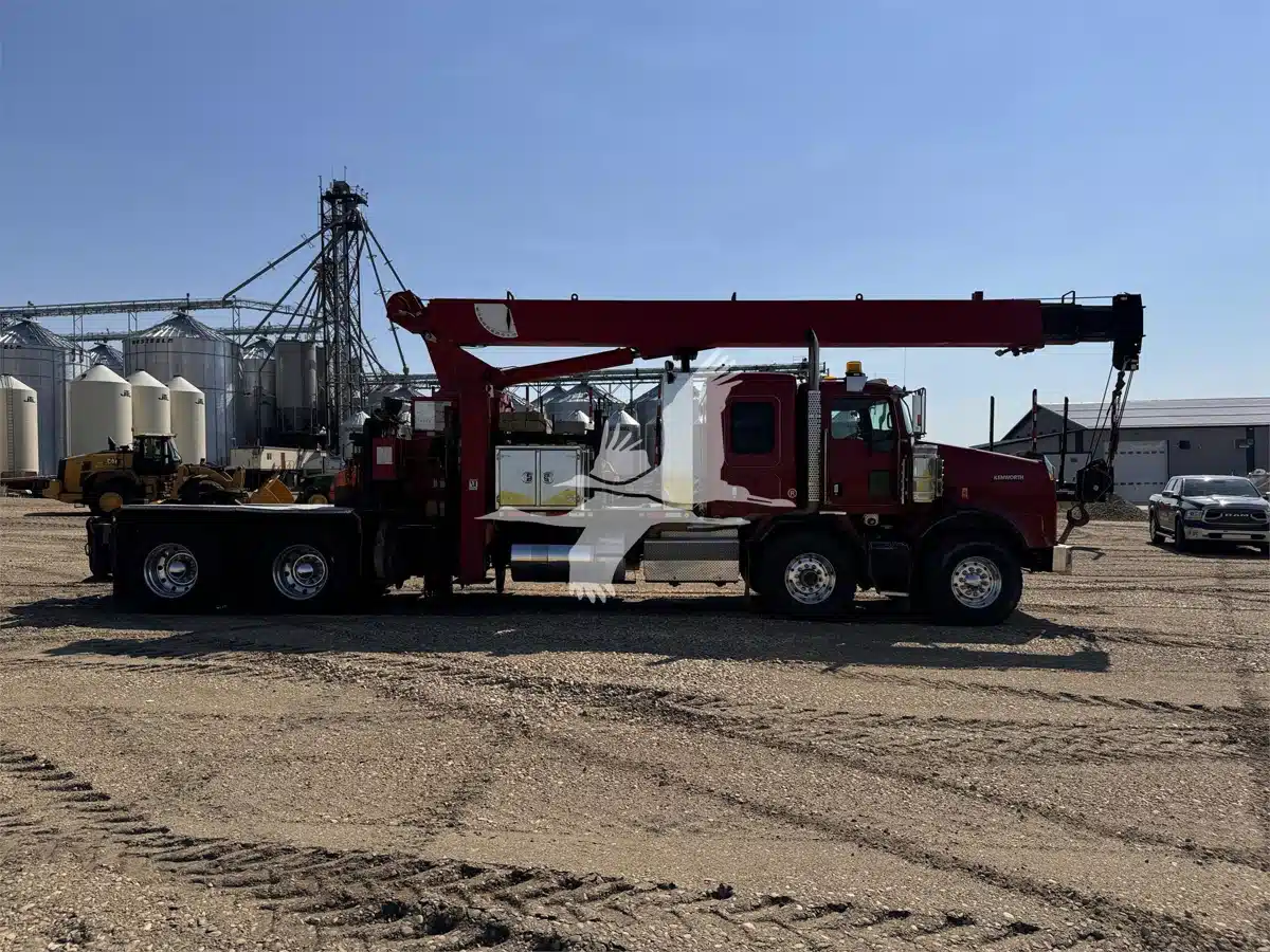 Used 2019 NATIONAL 1100 Crane