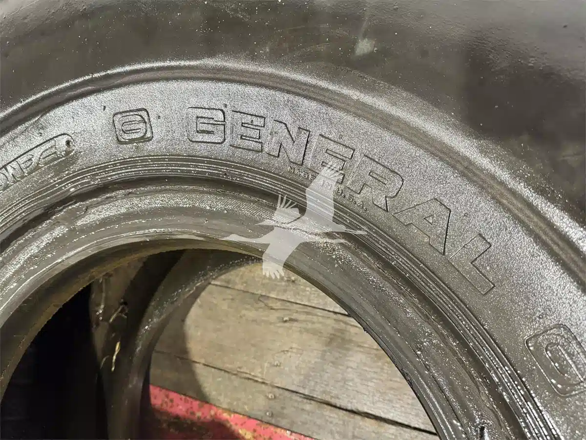 Gallery image 2 for Unspecified 23.5R25 Tires