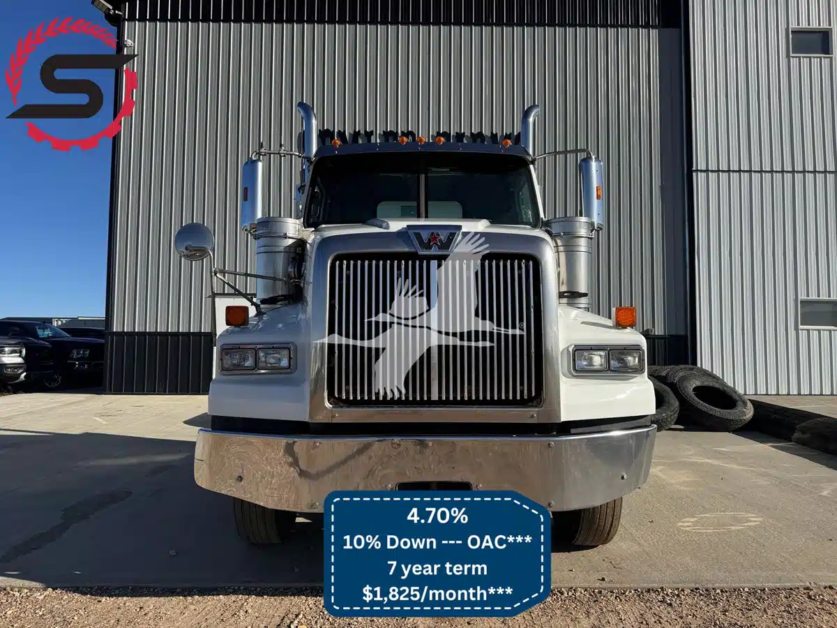 Gallery image 2 for 2017 Western Star 4900 Semi-Truck