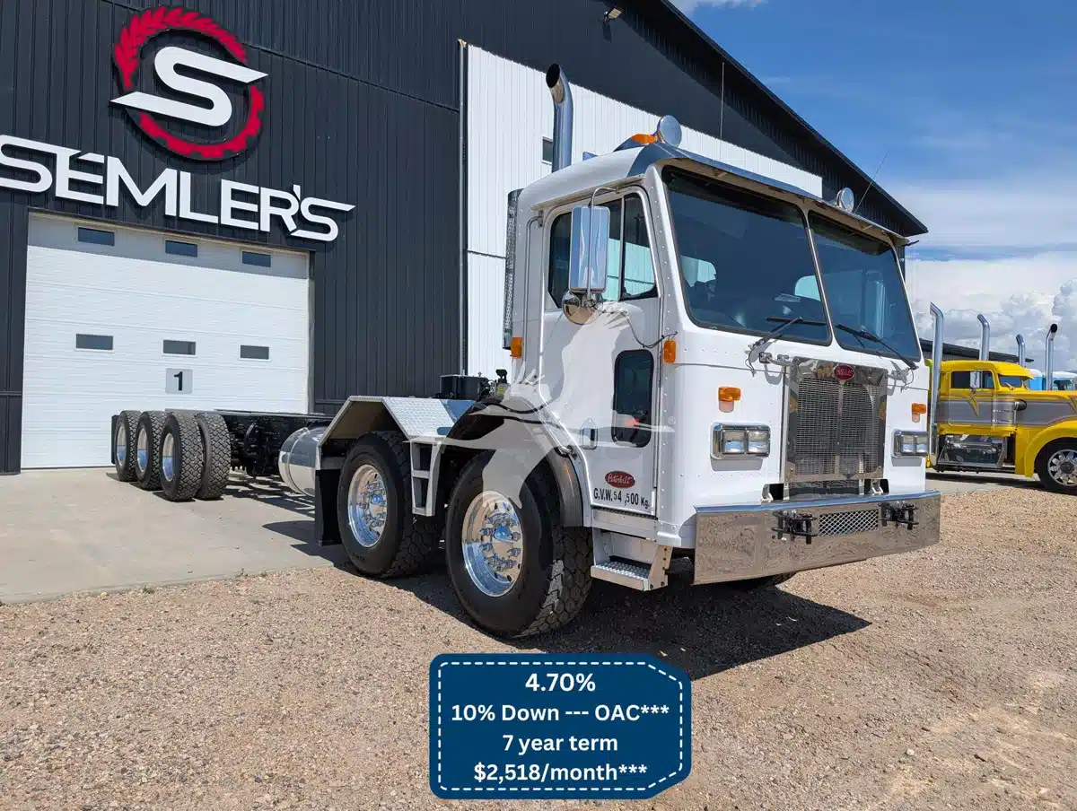 Gallery image 2 for Used 2007 Peterbilt 320 Truck Cab & Chassis