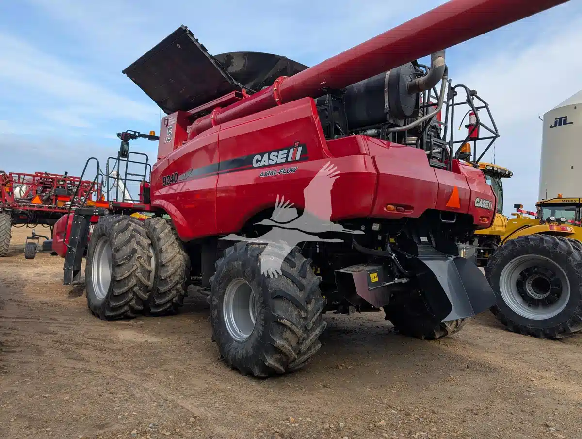 Gallery image 1 for Used 2015 Case IH 9240 Combine