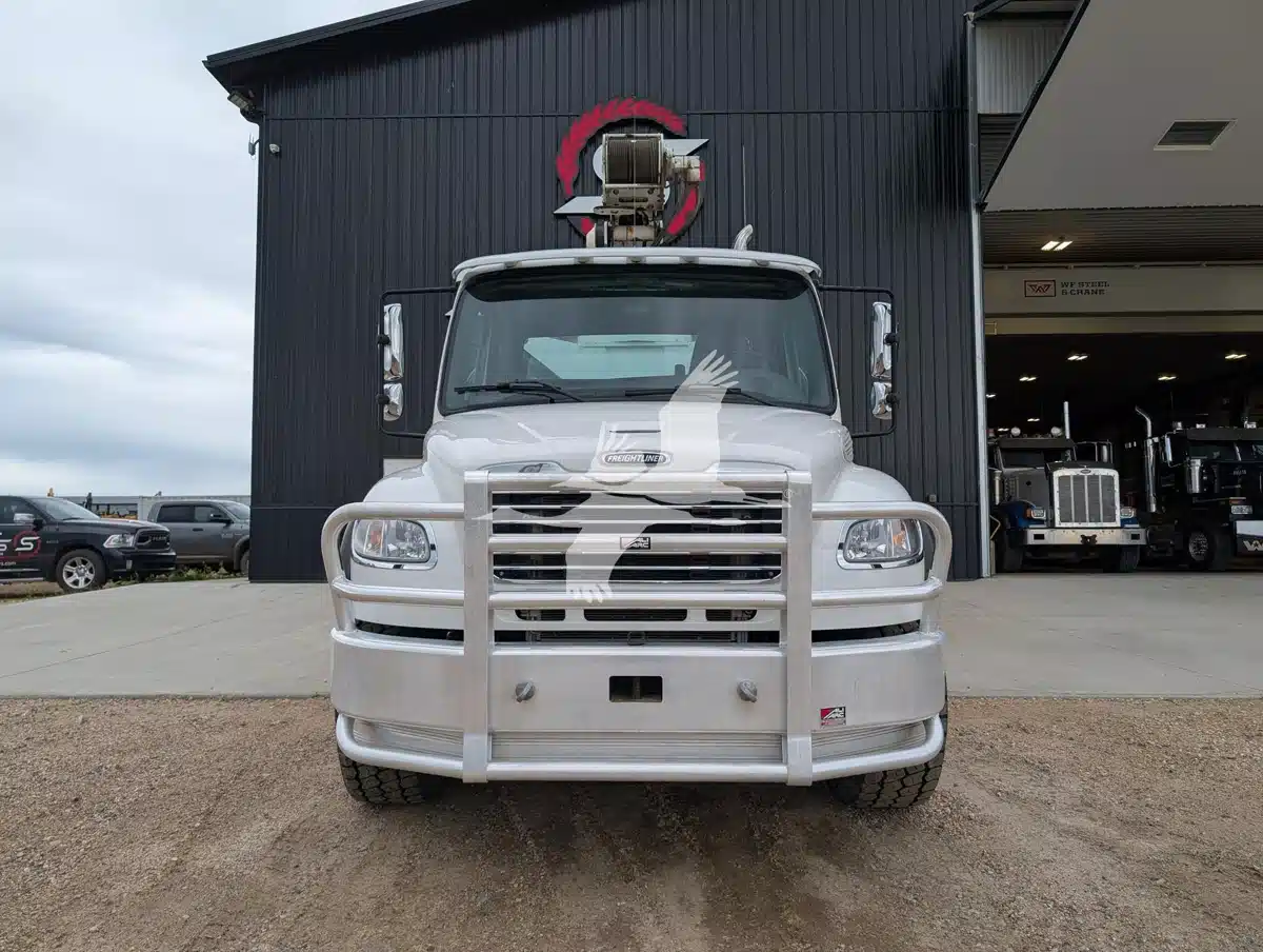 Gallery image 2 for Used 2020 Freightliner BUSINESS CLASS M2 106 Truck Cab & Chassis