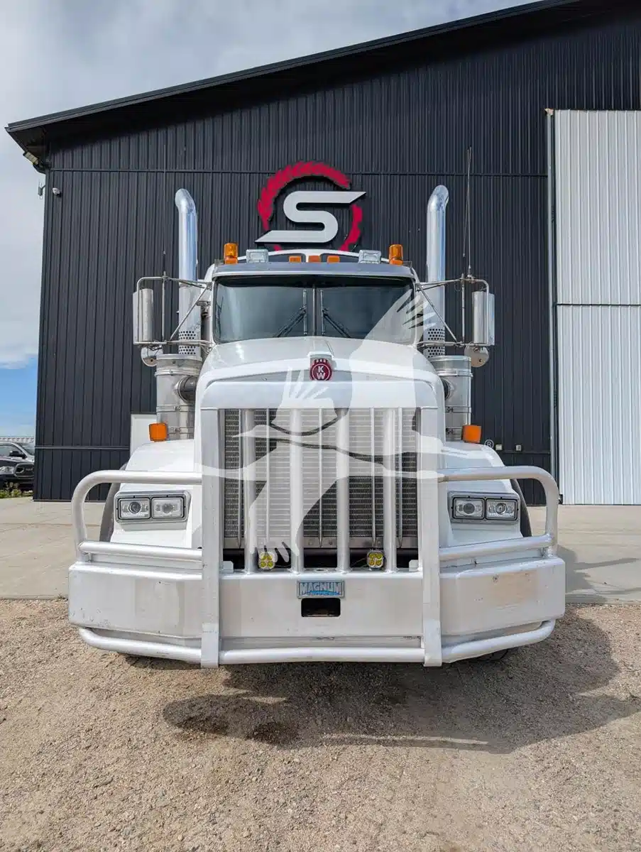 Gallery image 2 for Used 2019 Kenworth T800 Semi-Truck