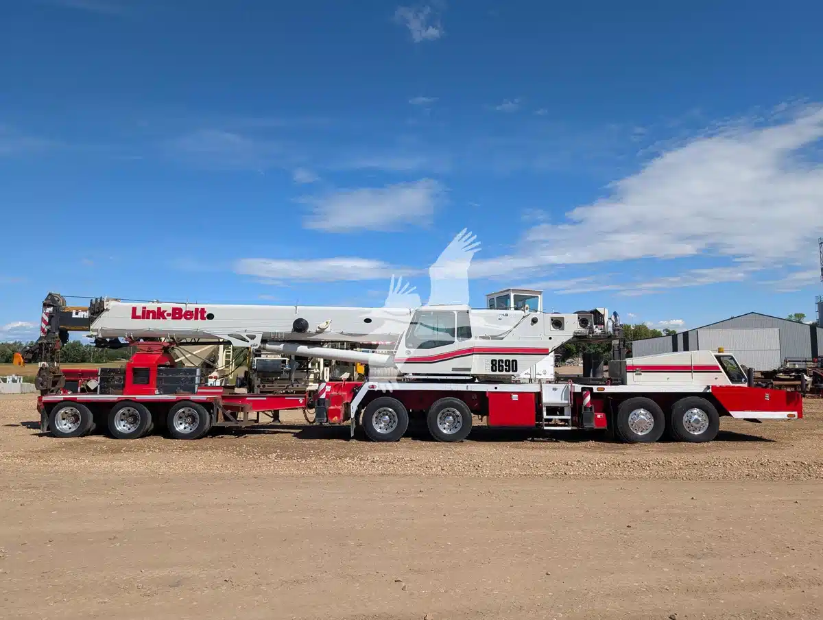 Gallery image 1 for Used 2006 Link-Belt HTC-8690 Crane