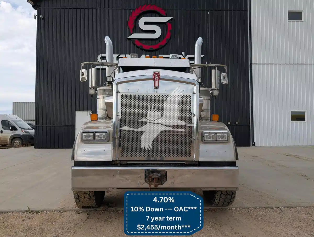 Gallery image 2 for Used 2019 Kenworth W900B Semi-Truck