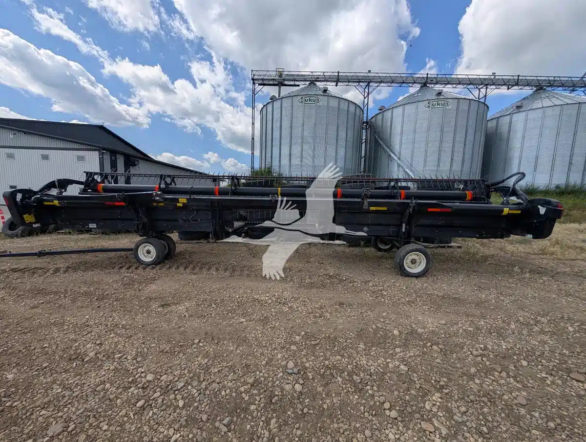 Gallery image 2 for Used 2012 MacDon D60S Header - Flex